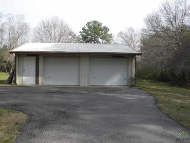 1406 Jeff Davis Dr, Tyler, TX 75703 - photo 3