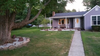 17 Curtis Rd, Hopkinton, MA 01748 - photo 2