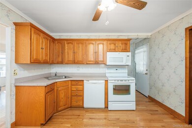 7 Duncan St, Beacon, NY 12508 - photo 5