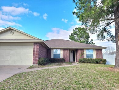 7902 Spring Fern Ln, Houston, TX 77040 - photo 2