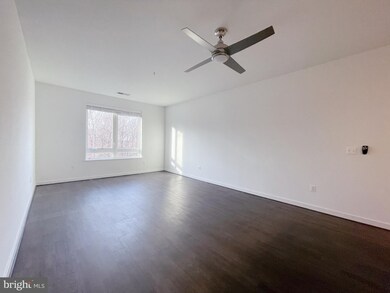 Enclave unit S-304, Fairfax, VA 22031 - photo 7