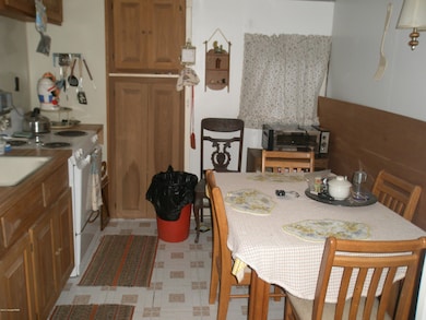 671 Toll Rd, Effort, PA 18330 - photo 6