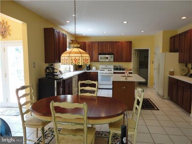 406 Forest Ln, North Wales, PA 19454 - photo 7