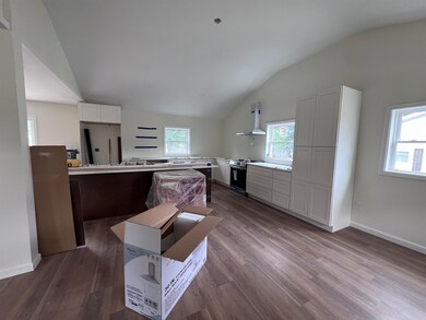 37 Clover St, Exeter, NH 03833 - photo 3