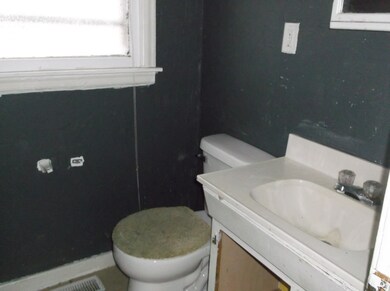 1/2 Bath
