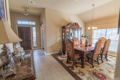 24711 Catalan Cliff, San Antonio, TX 78261 - photo 4