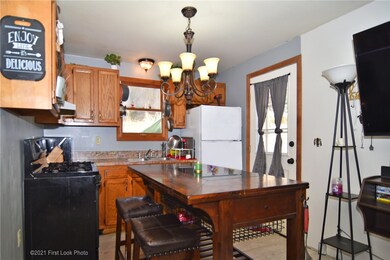 8 Darrow St, Pawtucket, RI 02860 - photo 6