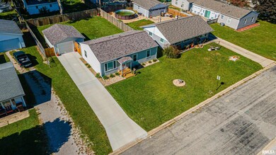 151 Carter Ln, Lincoln, IL 62656 - photo 2