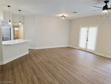 Living room & Dining area