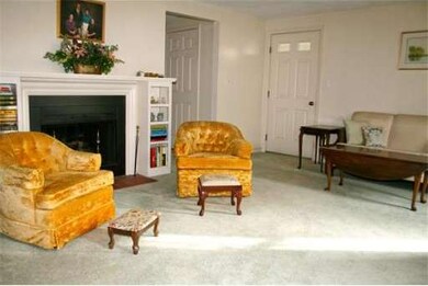 617 Washington St unit 101, Wellesley, MA 02482 - photo 3