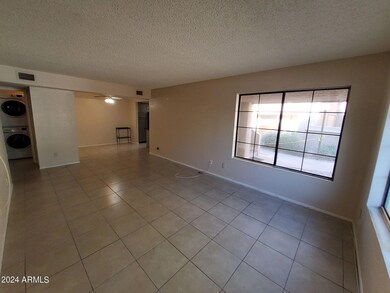 700 E Mesquite Cir unit R124, Tempe, AZ 85288 - photo 2