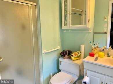 88 Buckingham Dr, Southampton, NJ 08088 - photo 3