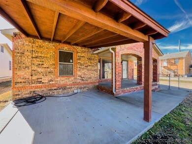 922 E Comanche Ave, McAlester, OK 74501 - photo 7