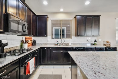 6723 Pleasant Flower St, Las Vegas, NV 89149 - photo 2