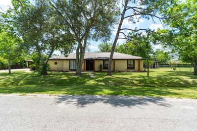 19124 County Road 520a, Brazoria, TX 77422 - photo 2