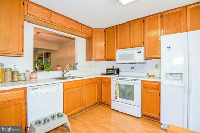 9317 Daly Ct, Laurel, MD 20723 - photo 7