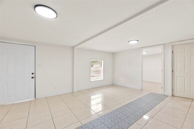 2206 Avenue M unit C, Rosenberg, TX 77471 - photo 4