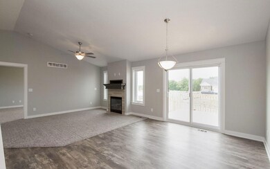 4- Dining Area/Living Room