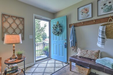 4010 W Englewood-16
