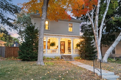 212 Cedar Lake Rd S, Minneapolis, MN 55405 - photo 2