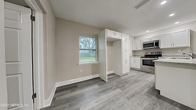 1833 Burkholder Cir E, Jacksonville, FL 32216 - photo 5