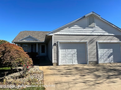 912 Randy Ln unit 6, Saint Johns, MI 48879 - photo 2