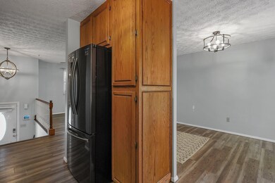 7-web-or-mls-1070-lockville-rd