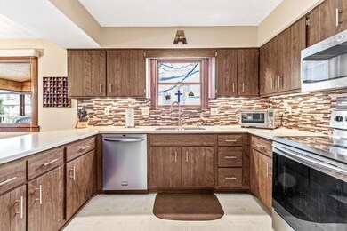 3254 Brendan Drive-10.jpg-SMALL