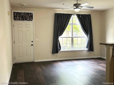 14579 Vauxhall Dr unit 84, Sterling Heights, MI 48313 - photo 7