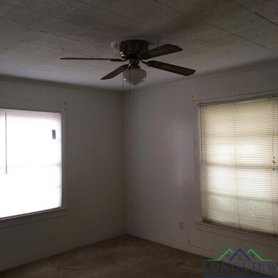 809 Peterson Rd, Kilgore, TX 75662 - photo 6