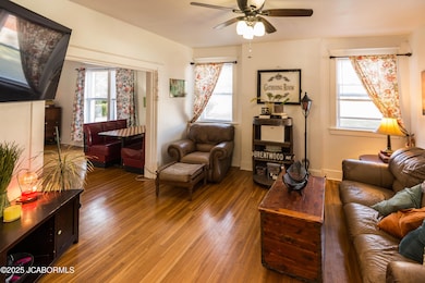 202 Manila St, Jefferson City, MO 65109 - photo 4