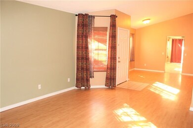 3209 Shallow Point Cir unit na, Las Vegas, NV 89117 - photo 4