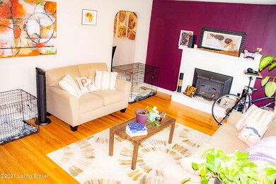 8002 Red Bud Hill Dr, Louisville, KY 40228 - photo 3