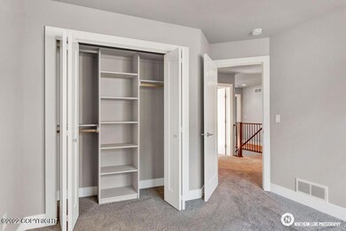 BEDROOM 2-1