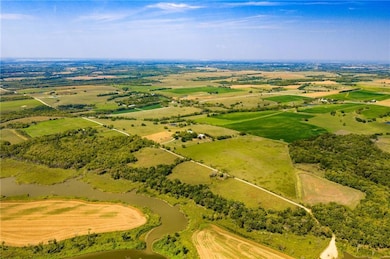 146 N 1150 Rd, Berryton, KS 66409 - photo 3