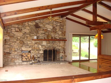 1st floor Living room