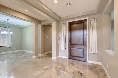 7-887895857-05 Foyer