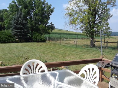 865 Matthew Dr, Stevens, PA 17578 - photo 2