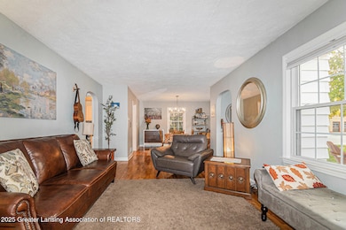 704 N Foster Ave, Lansing, MI 48912 - photo 4