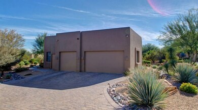PAVERS DRIVEWAY