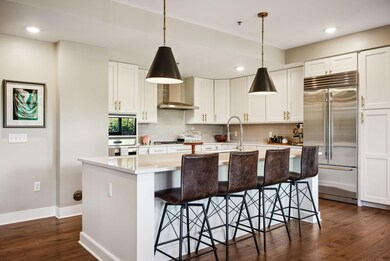 5-web-or-mls-105-n-riverview-st-unit-215