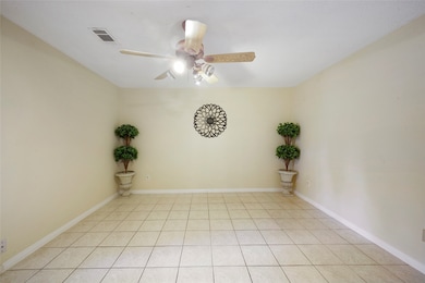 9738 Grenadier Dr, Houston, TX 77089 - photo 3