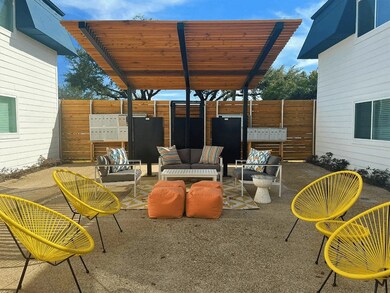 3627 Almazan Dr unit C117, Dallas, TX 75220 - photo 6