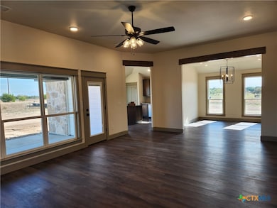 100 Hillside Ln, Lampasas, TX 76550 - photo 7