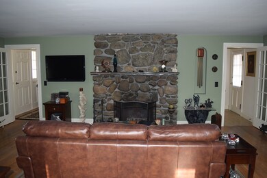 163 Pond St, Georgetown, MA 01833 - photo 5