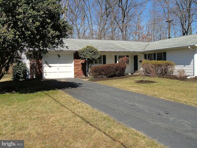 12608 Crimson Ct, Bowie, MD 20715 - photo 2