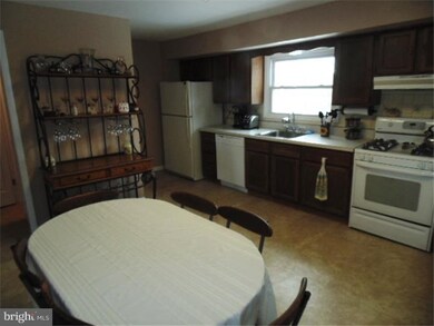 508 Wood St, Conshohocken, PA 19428 - photo 7