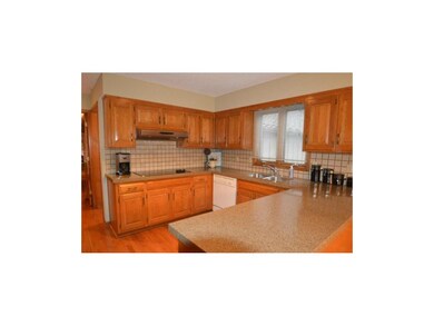 8500 Richards Rd, Lenexa, KS 66215 - photo 2