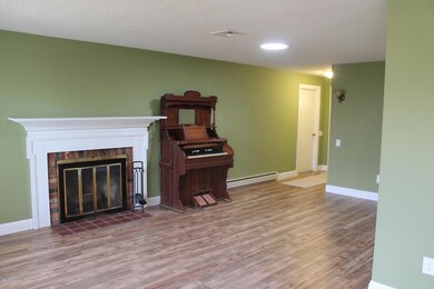 99A Dogwood Plaza, Monroe Township, NJ 08831 - photo 5