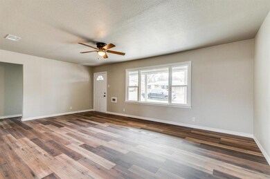 509 Crandle Dr, Fort Worth, TX 76108 - photo 3